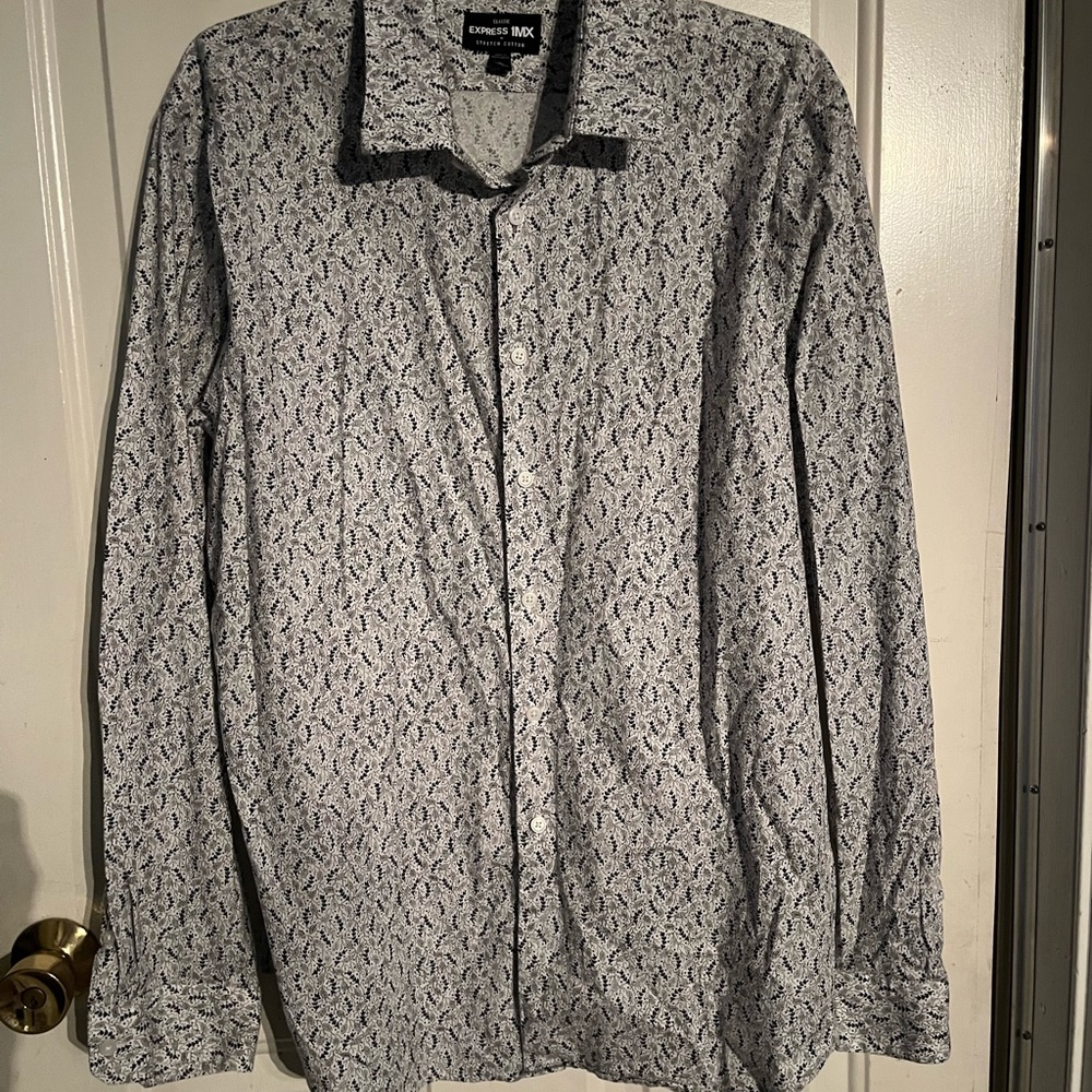 Men’s Express button down - Picture 6 of 6